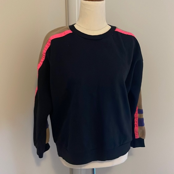 Cotton On Tops - Cotton On sweater fluro sleeve✨